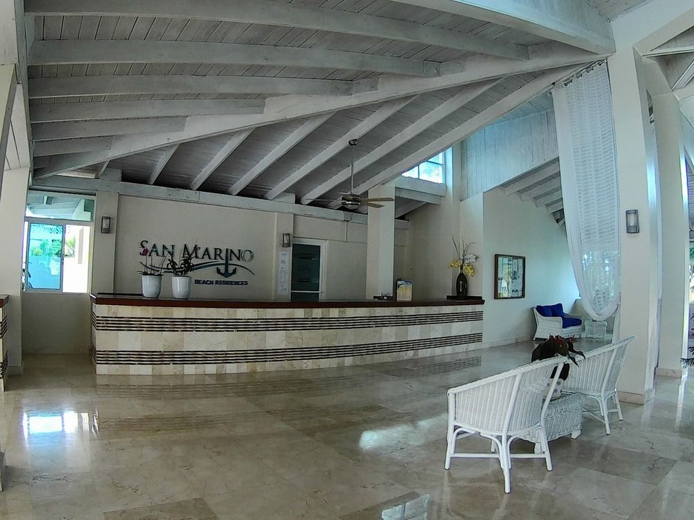 Apartments At San Marino Playa Dorada 普拉塔港 外观 照片