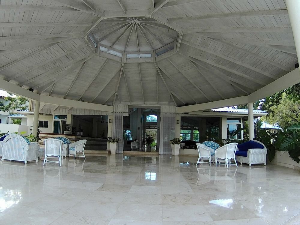 Apartments At San Marino Playa Dorada 普拉塔港 外观 照片