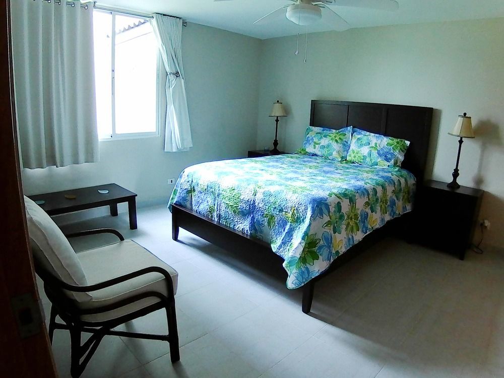 Apartments At San Marino Playa Dorada 普拉塔港 外观 照片