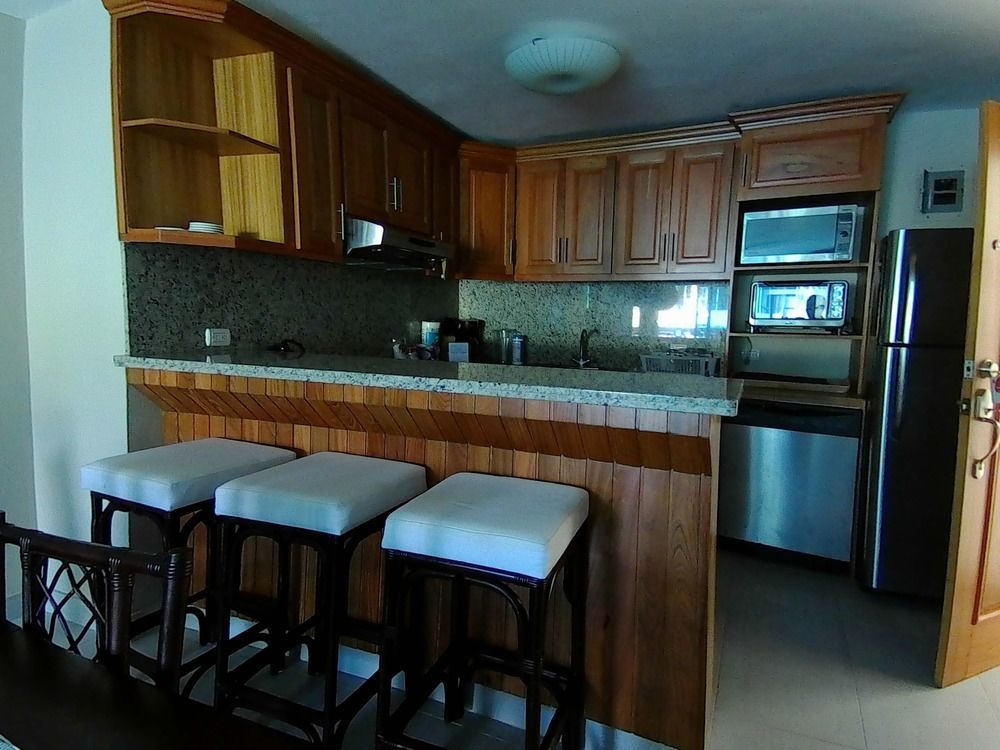 Apartments At San Marino Playa Dorada 普拉塔港 外观 照片